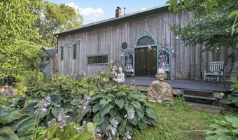 4737 W BROADWAY Dr, Appleton, WI 54913