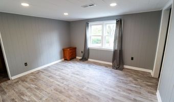 8264 E Schnellville Rd, Birdseye, IN 47513