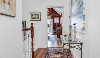 33 Crescent Ave, Beverly, MA 01915