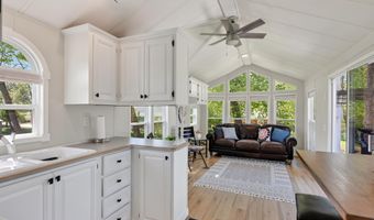 633 Cihlars Point Cir SW, Alexandria, MN 56308
