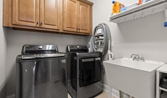 9875 Fieldcrest Dr, Apison, TN 37302