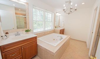 12133 LANDINGS Blvd, Berlin, MD 21811