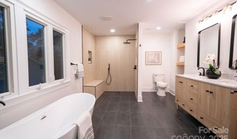 4901 Pine Ridge Rd, Charlotte, NC 28226