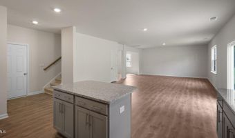 959 Misty Creek Dr, Aberdeen, NC 28315