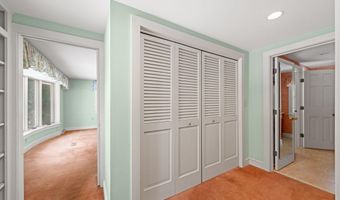 79 Bayberry Ln, Barnstable, MA 02630