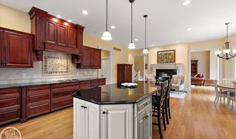 170 Fern Dr #11, Addison Twp., MI 48367
