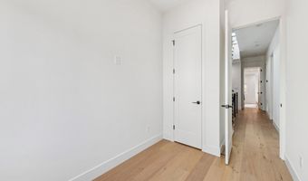 2507 I St NW, Washington, DC 20037