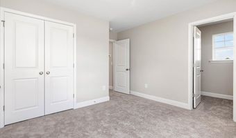 400 Shelby Meadow Ln, Angier, NC 27501