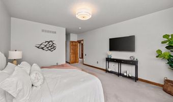 506 NE 19th Ct, Ankeny, IA 50021