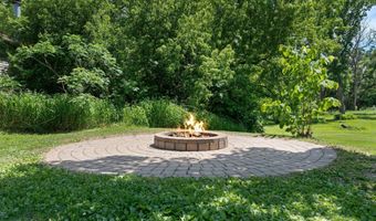 2006 11th Ave NE, Austin, MN 55912