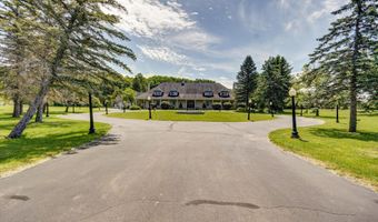 9 University Pl, Amsterdam, NY 12010