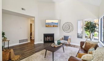 2829 Forest View Way, Carlsbad, CA 92008