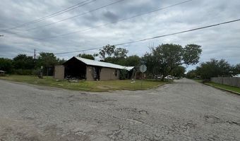 810 Saint Joseph St, Alice, TX 78332