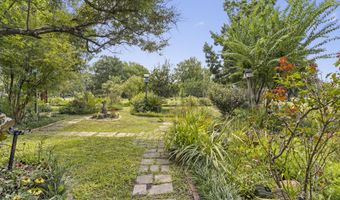 1099 Campbell Dr, Biloxi, MS 39532