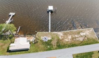 215 River Rd, Arapahoe, NC 28510