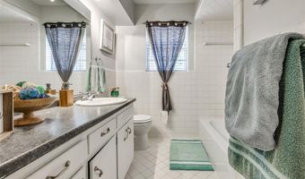 7613 NW 28th St, Bethany, OK 73008