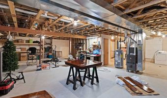 3303 E HEIDEMANN Dr, Appleton, WI 54915