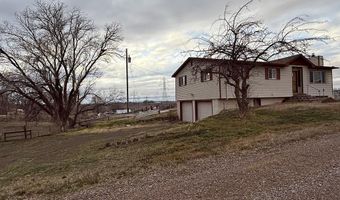 2932 S Arthur St, American Falls, ID 83211