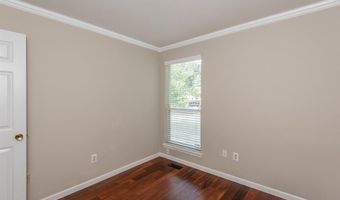 925 Westrun Dr, Ballwin, MO 63021