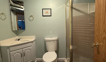 3219 Glenbarr Dr, Janesville, WI 53548