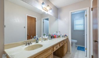 5274 Meadowick Ln, Abilene, TX 79606