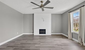 393 Peterson Ave, Auburn, KY 42206