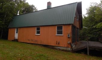 17 W Birch Ln, Beaver Cove, ME 04441