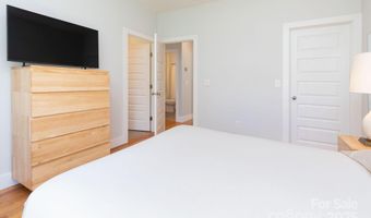 27 Ruslan Dr, Asheville, NC 28806