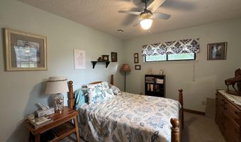 122 Riverview Dr, Anderson, MO 64831