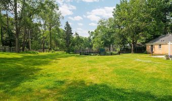 3673 Pheasant Dr, Ann Arbor, MI 48103