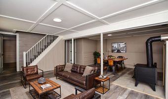 859 Moberg Rd, Becket, MA 01223