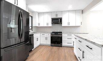 35 Timberview Dr, Arden, NC 28704