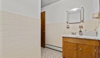 355 W Avon Rd, Avon, CT 06001