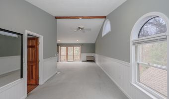 50 Edinburgh Dr, Bedford, NH 03110