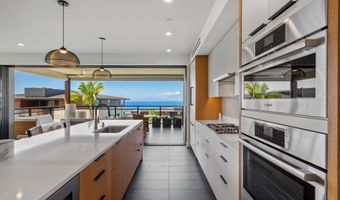 30 Kai Malu Dr 201, Kihei, HI 96753