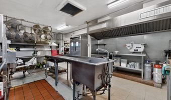 5801 Central Ave NE, Albuquerque, NM 87108