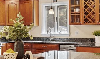 16 Patriots Rd, Acton, MA 01720