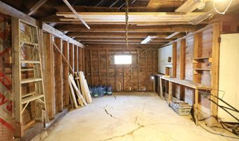 197 Smithfield Rd, Belgrade, ME 04917