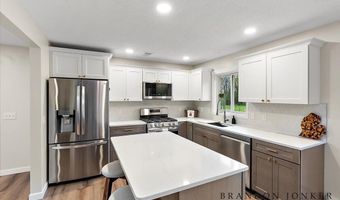 9095 76th St SE, Alto, MI 49302