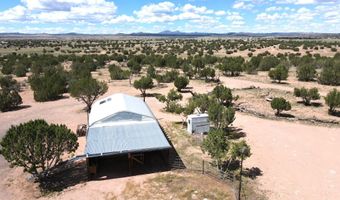 45437 N Jacqueline Hill Dr, Ash Fork, AZ 86320