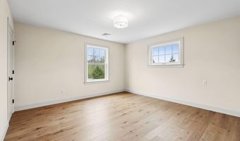 55 Forest Dr, Arundel, ME 04046