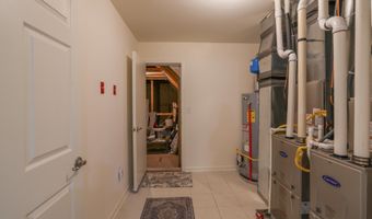 31 GARDEN Path, Barnegat, NJ 08005