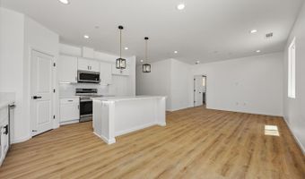9224 Holly Ave, California City, CA 93505