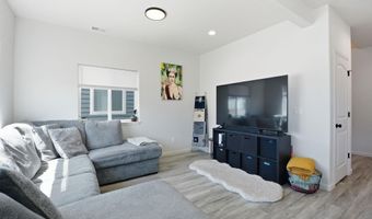 1503 ALYSSAELAINE Dr, Cheyenne, WY 82007