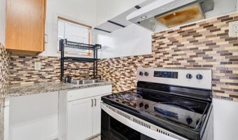 3 Dubois Ave, Amityville, NY 11701