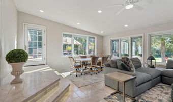 301 22nd St NW, Austin, MN 55912