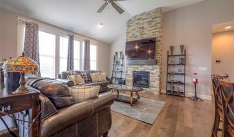 1318 N 160th Ter, Basehor, KS 66007