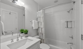1627 HOLBROOK St NE 2, Washington, DC 20002