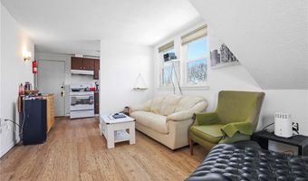 21 Watson St, Central Falls, RI 02863