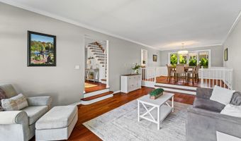 627 S Patton Ave, Arlington Heights, IL 60005